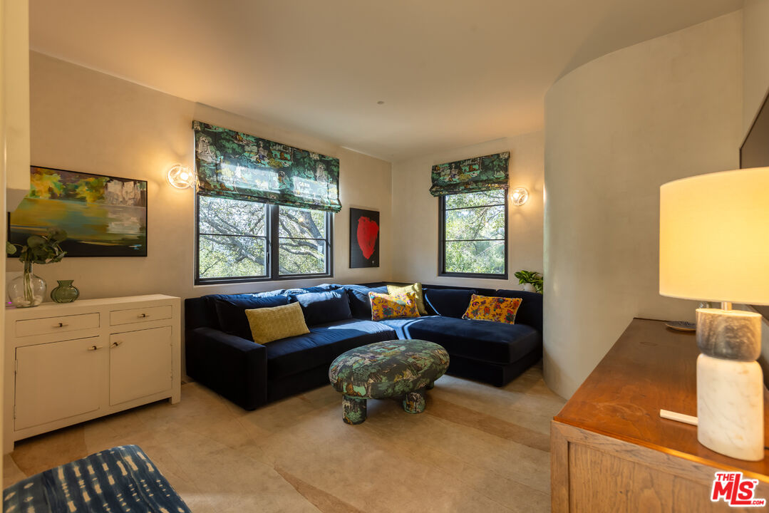 21165 Entrada Road Topanga, CA 90290 - Photo 19 of 64