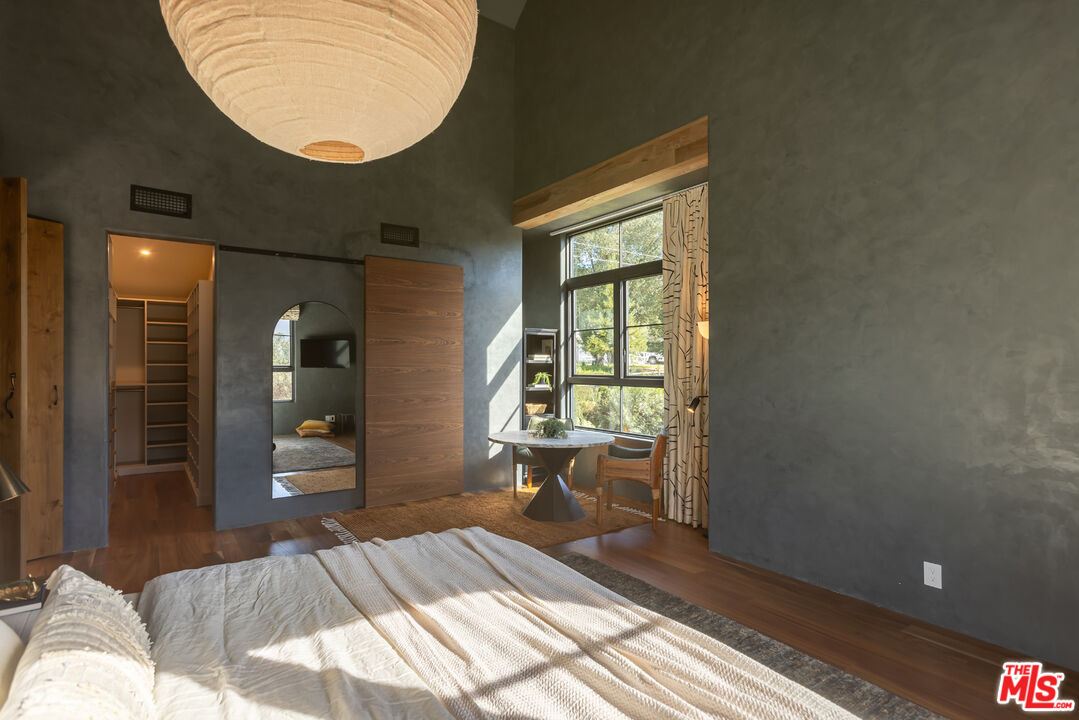 21165 Entrada Road Topanga, CA 90290 - Photo 27 of 64