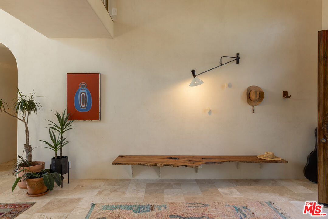 21165 Entrada Road Topanga, CA 90290 - Photo 4 of 64