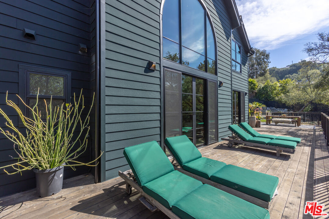 21165 Entrada Road Topanga, CA 90290 - Photo 44 of 64