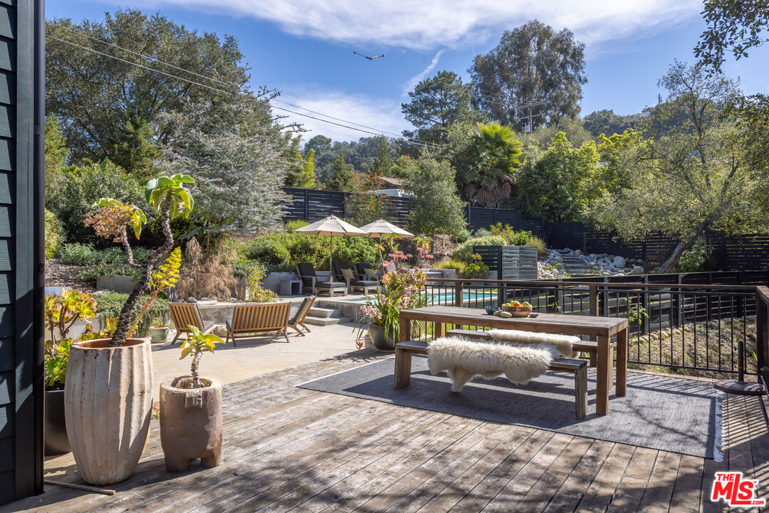 21165 Entrada Road Topanga, CA 90290 - Photo 47 of 64