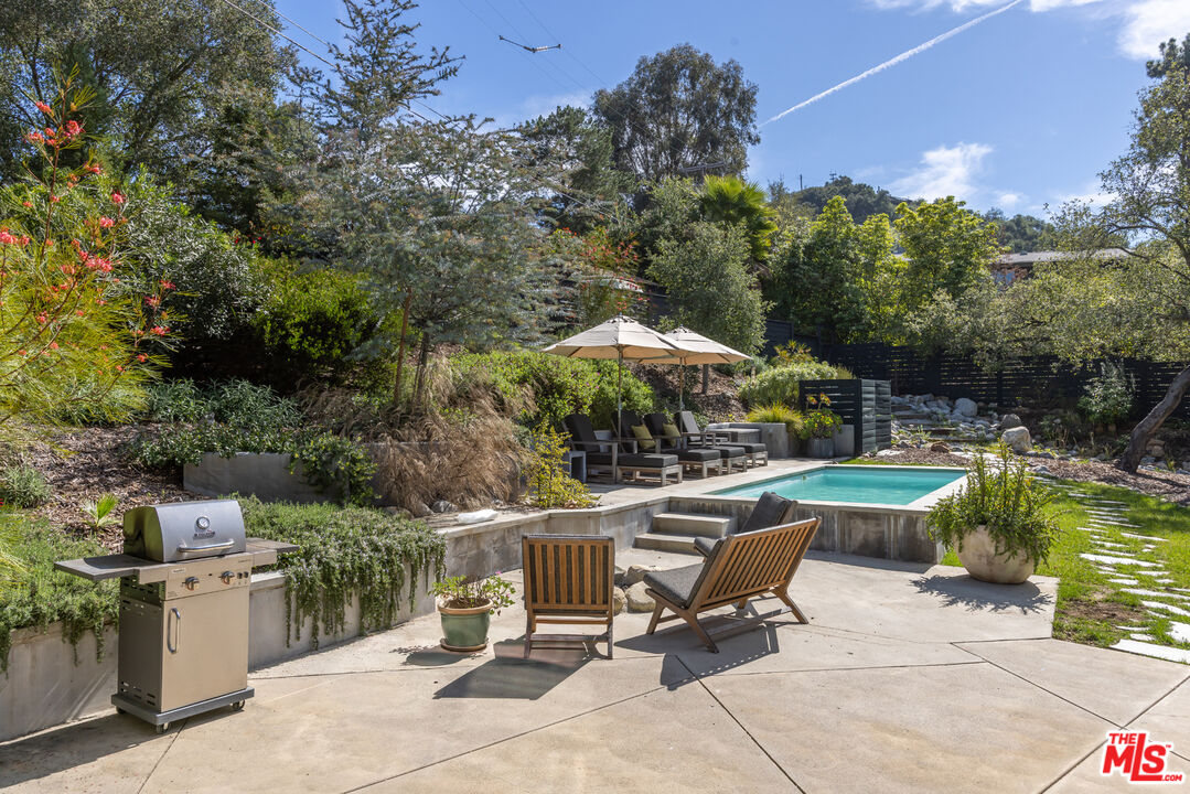 21165 Entrada Road Topanga, CA 90290 - Photo 49 of 64