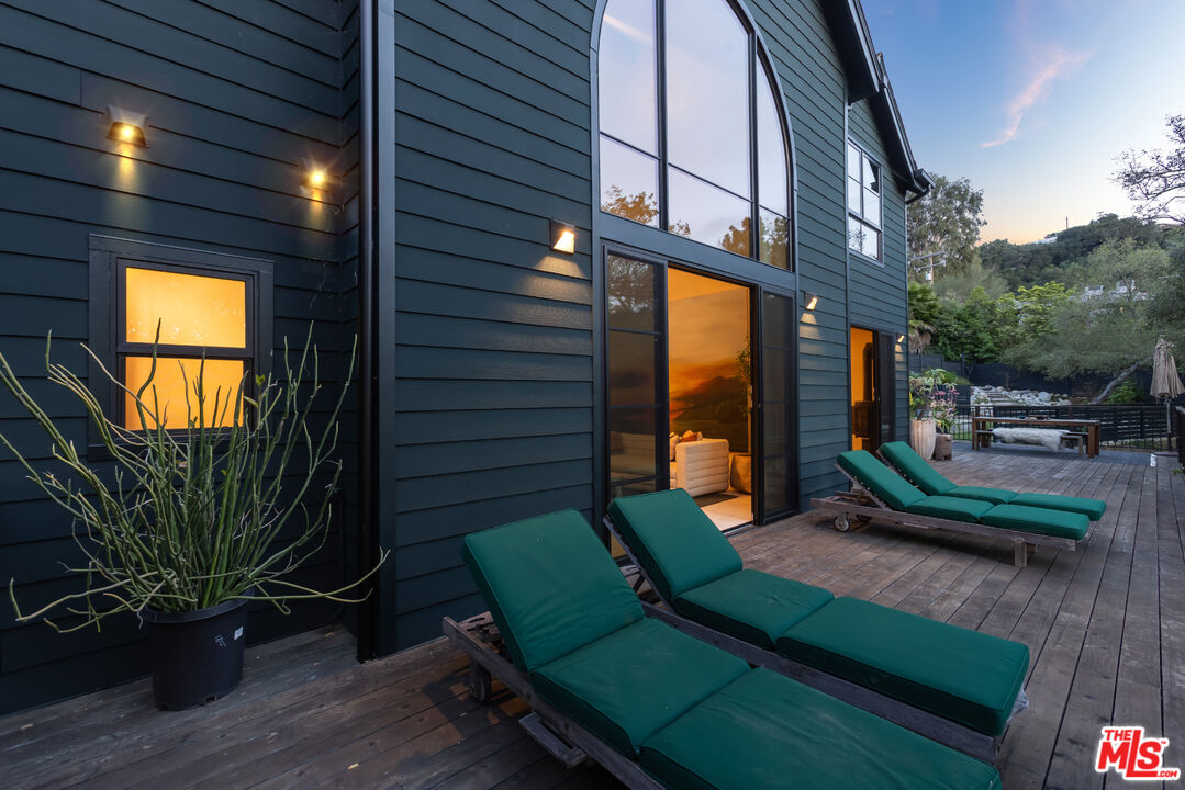 21165 Entrada Road Topanga, CA 90290 - Photo 53 of 64