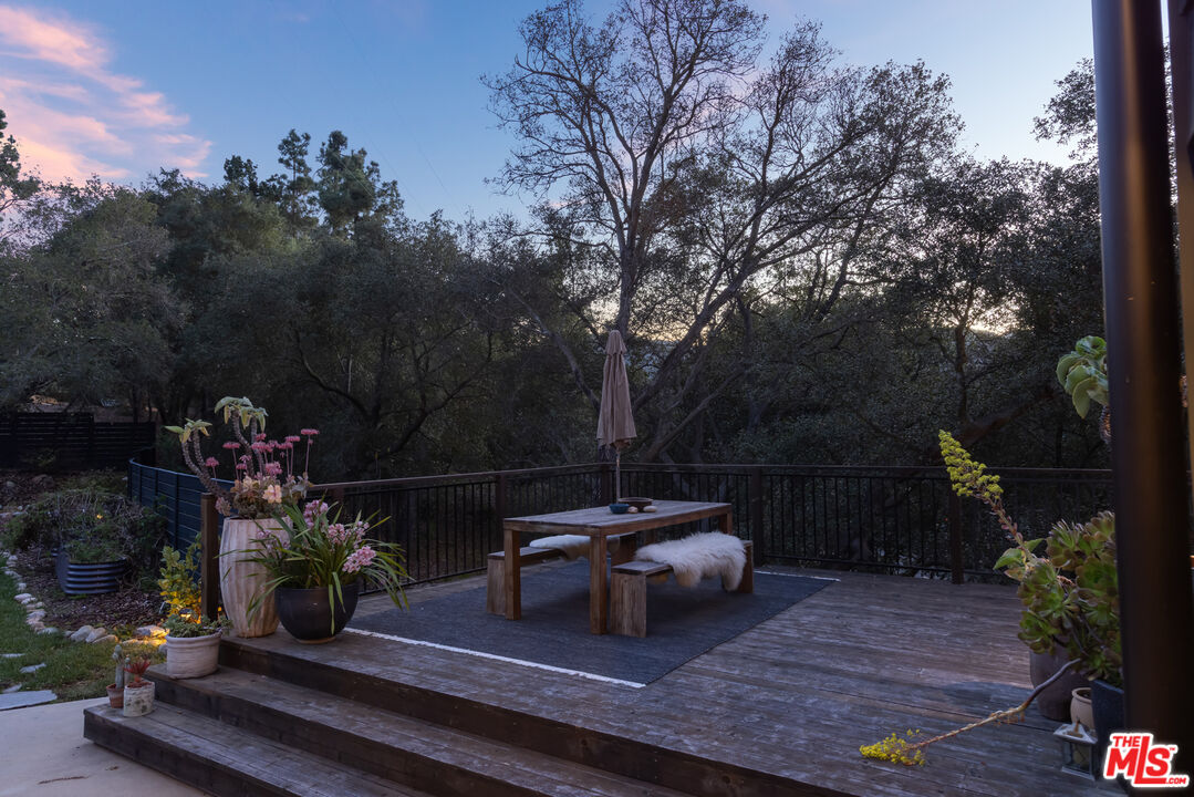 21165 Entrada Road Topanga, CA 90290 - Photo 55 of 64