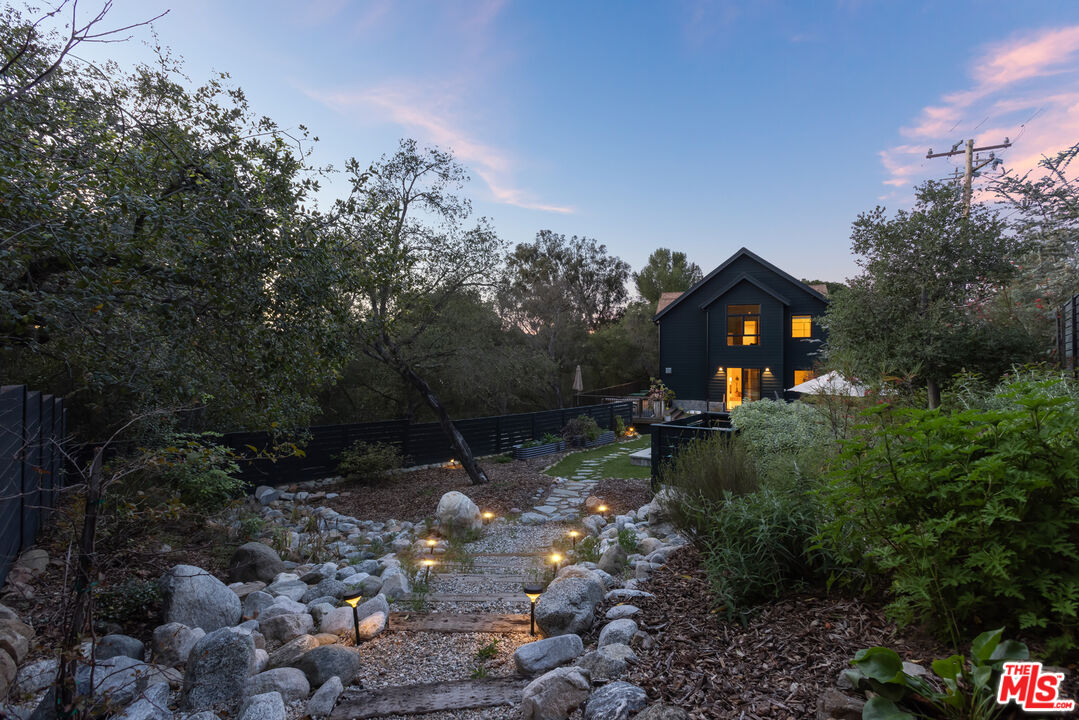 21165 Entrada Road Topanga, CA 90290 - Photo 58 of 64