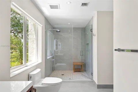 $2,895,000 | 9201 Southwest 102nd Street, Miami, FL 33176