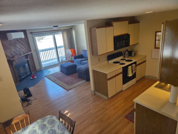 $2,000 | 112 Mountain River East Road, Unit 12, Thornton, NH 03285