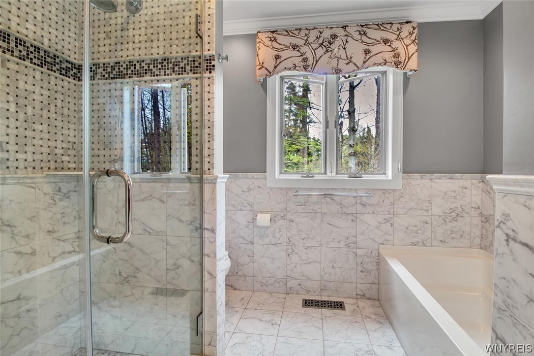 5555 Kraus Road Clarence, NY 14031 - Photo 24 of 36