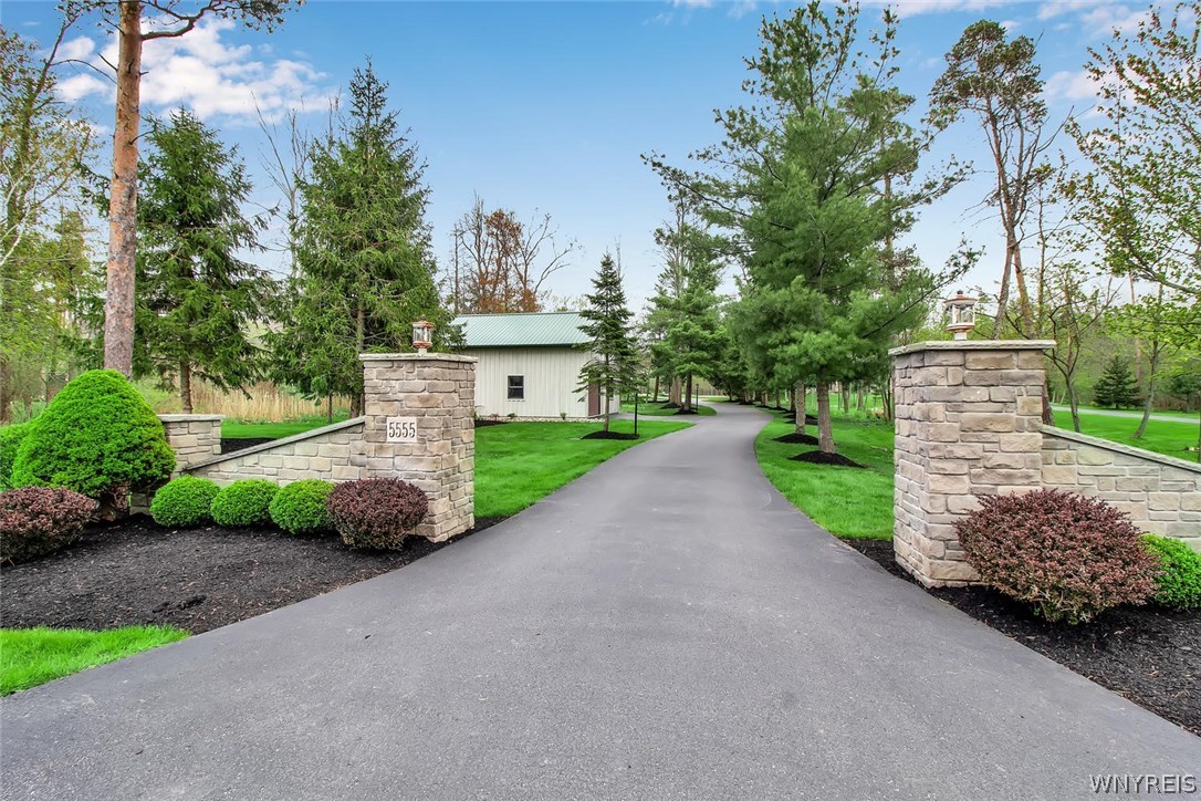 5555 Kraus Road Clarence, NY 14031 - Photo 29 of 36