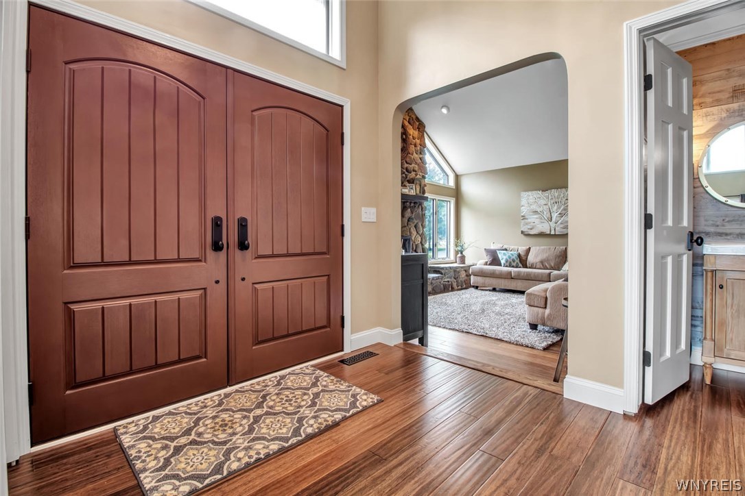 5555 Kraus Road Clarence, NY 14031 - Photo 4 of 36