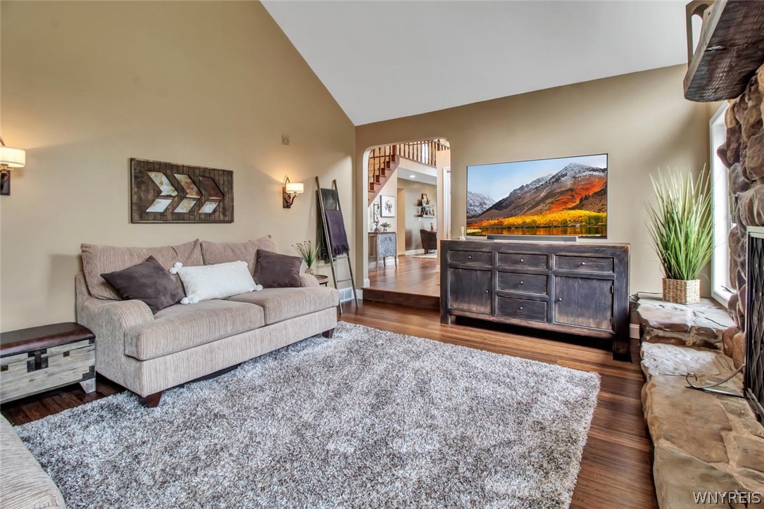 5555 Kraus Road Clarence, NY 14031 - Photo 5 of 36