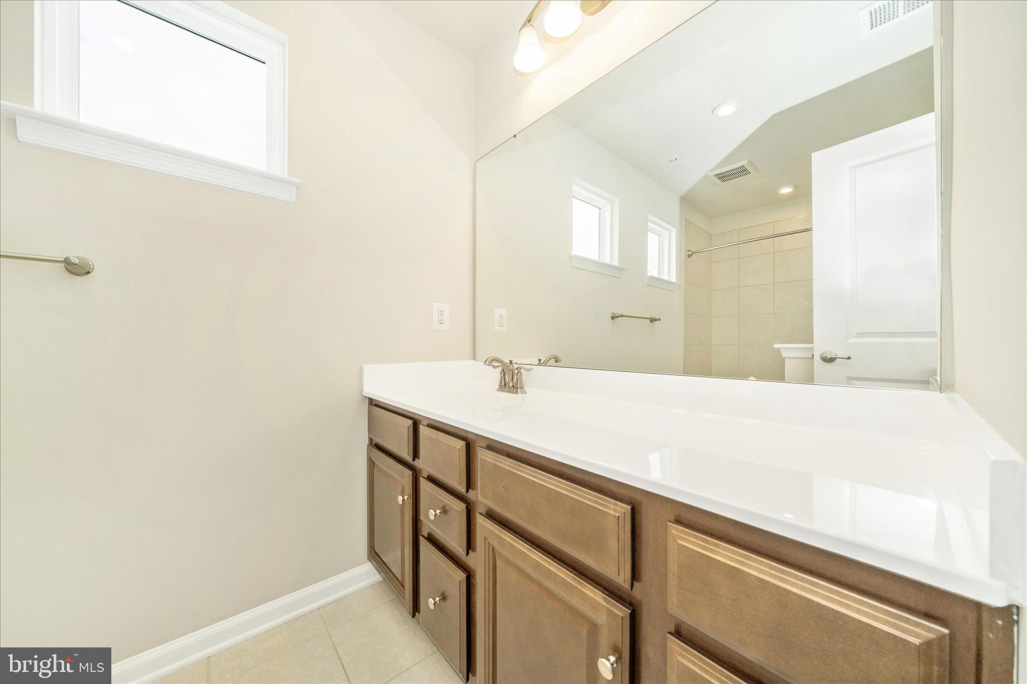 900 Sankofa Road Glen Burnie, MD 21060 - Photo 37 of 56 Hall Bathroom