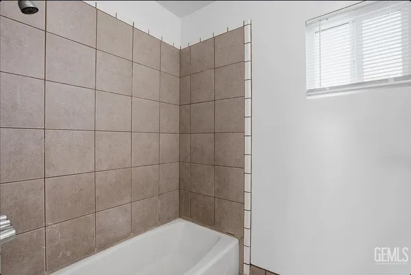$285,000 | Undisclosed Address, Delano, CA 93215