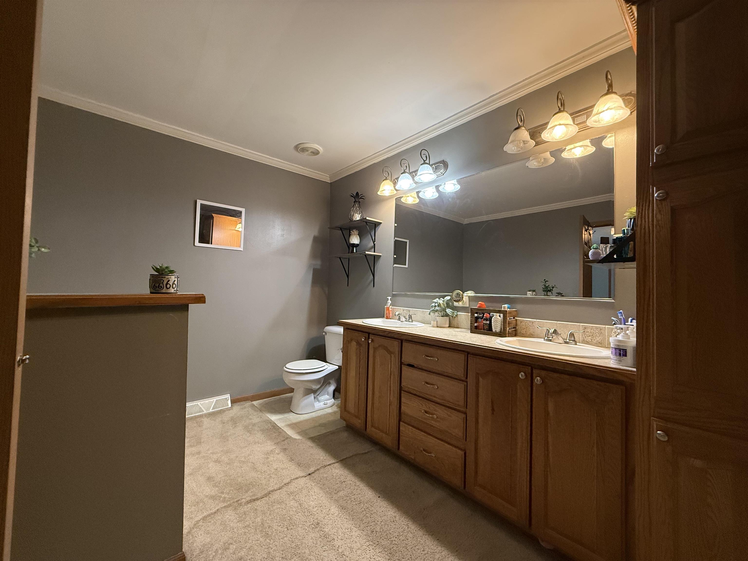 112 Outwater Road Shaftsbury, VT 05201 - Photo 10 of 16 Gallery Image 10