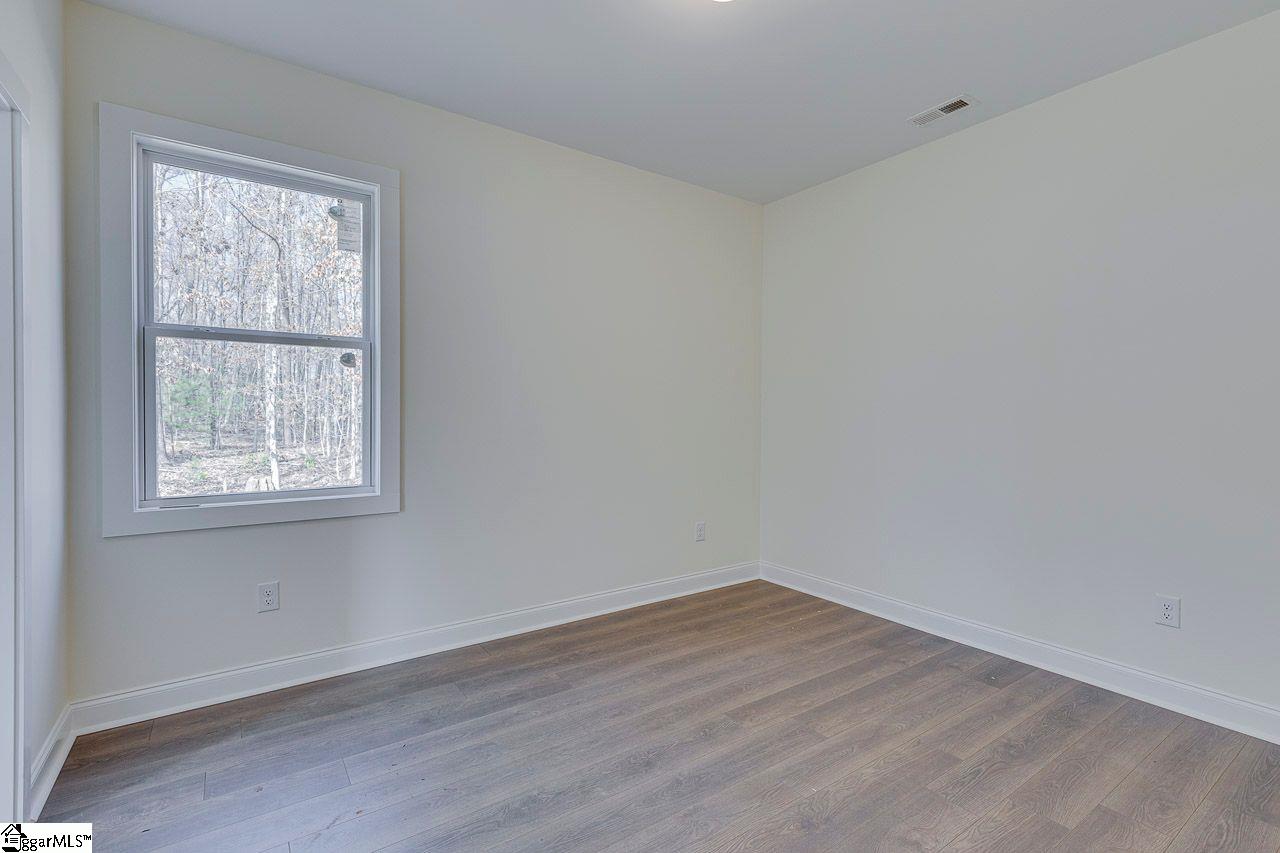 102 Chestnut Street Landrum, SC 29356 - Photo 21 of 32 Gallery Image 21