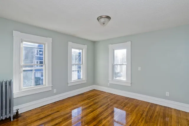 $299,900 | 90 Cambridge Street, Springfield, MA 01109