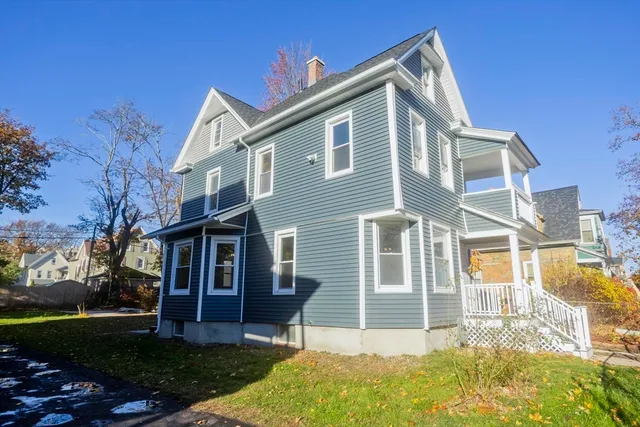 $299,900 | 90 Cambridge Street, Springfield, MA 01109