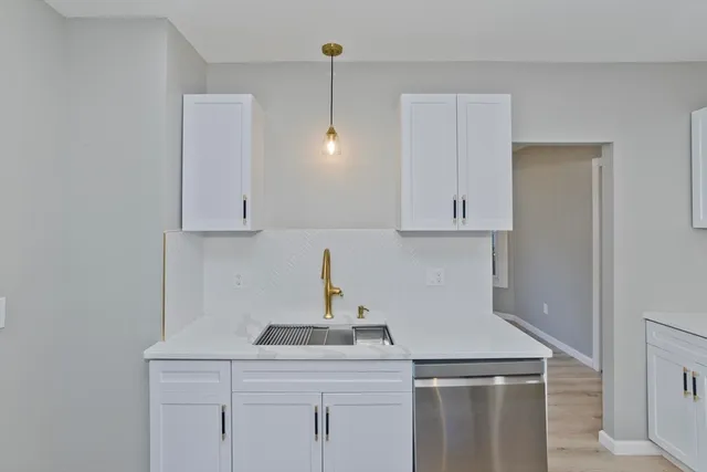 $299,900 | 90 Cambridge Street, Springfield, MA 01109