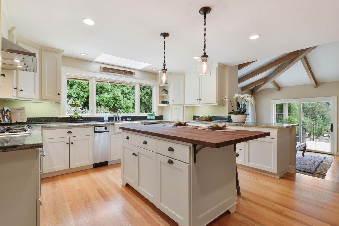 236 Meadow Road Aptos, CA 95003 - Photo 19 of 70 Gallery Image 19