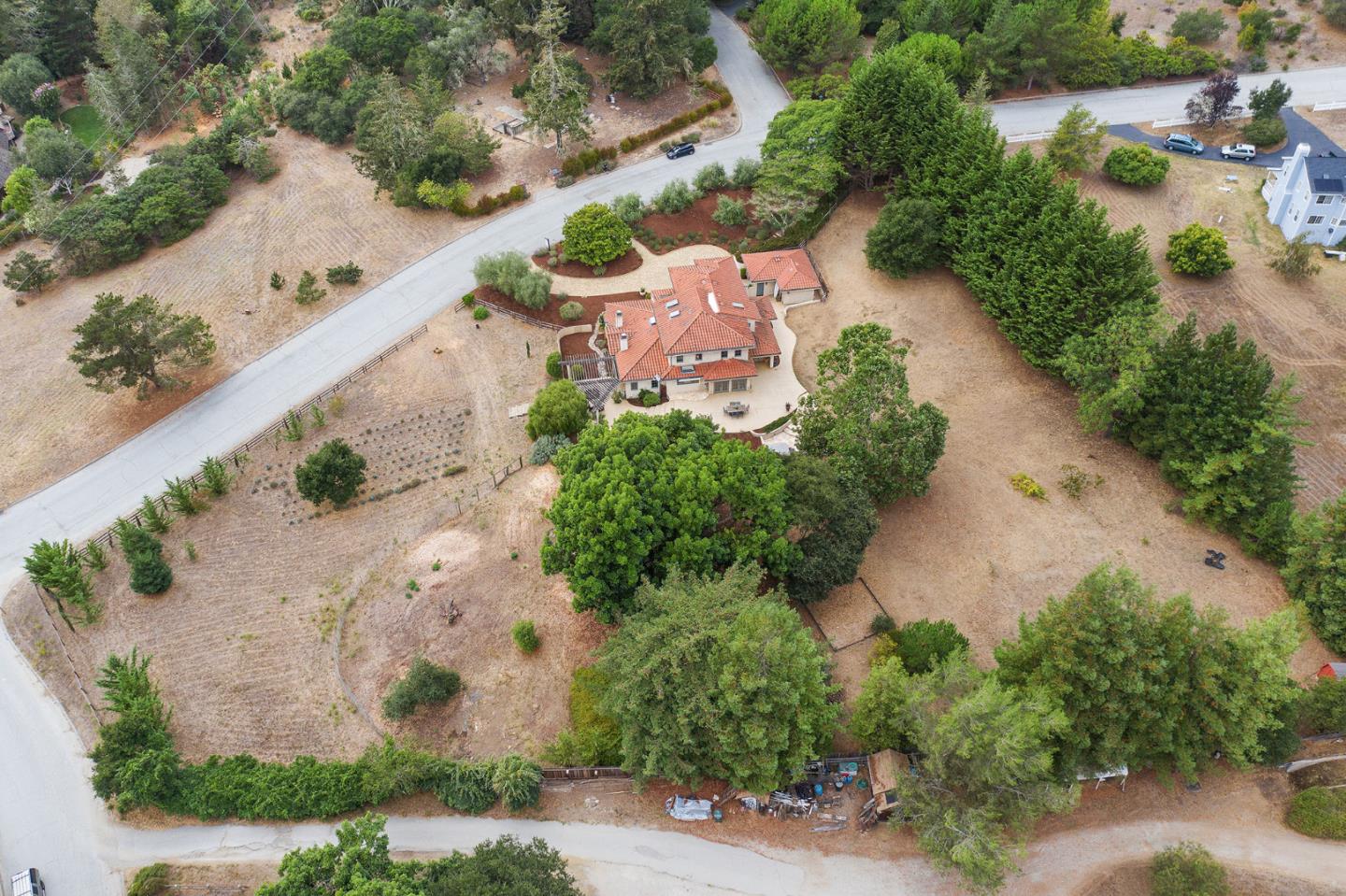 236 Meadow Road Aptos, CA 95003 - Photo 5 of 70 Gallery Image 5
