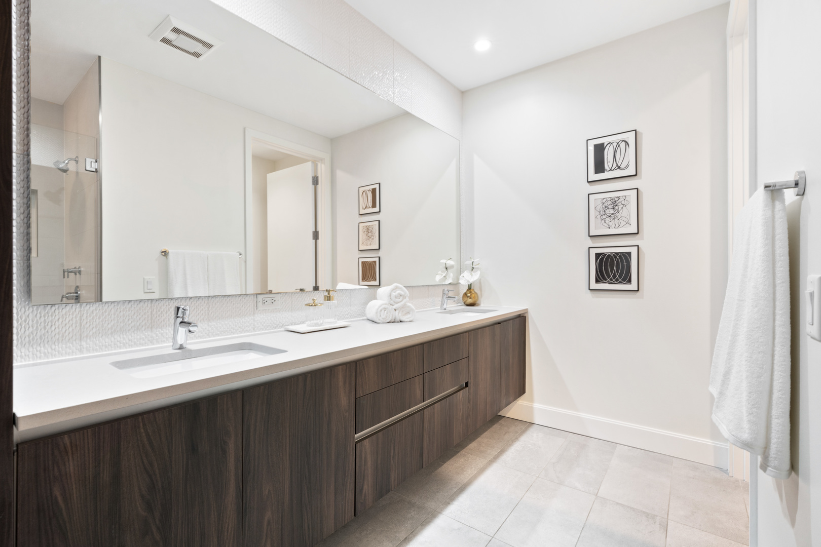 28 North Carpenter Street, Unit 4N Chicago, IL 60607 - Photo 24 of 31