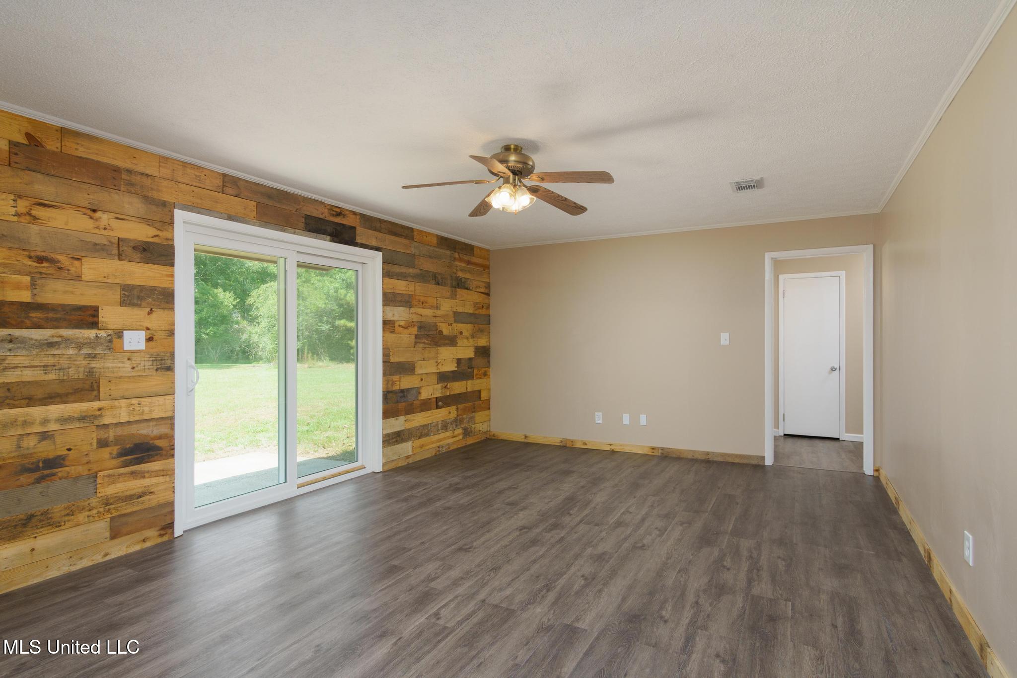1010 Seminary-Mike Conner Road Collins, MS 39428 - Photo 7 of 24 1010 Lake Mike Conner Road-5