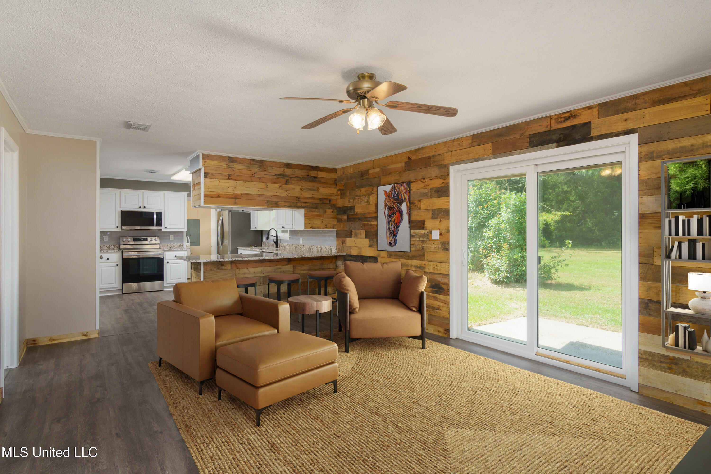 1010 Seminary-Mike Conner Road Collins, MS 39428 - Photo 8 of 24 1010 Staged 2