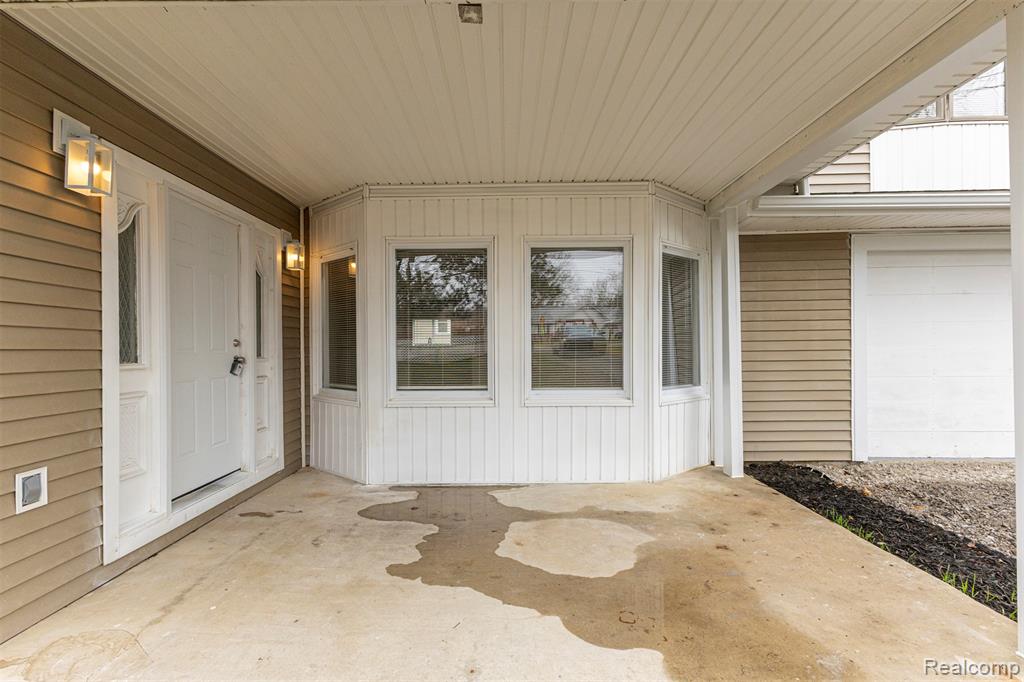 36850 Perry Street Romulus, MI 48174 - Photo 4 of 31