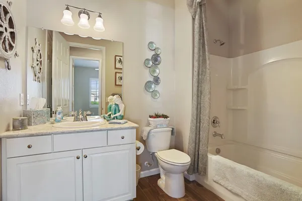 $675,000 | 1544 Chestnut Hill Drive, Manteca, CA 95336