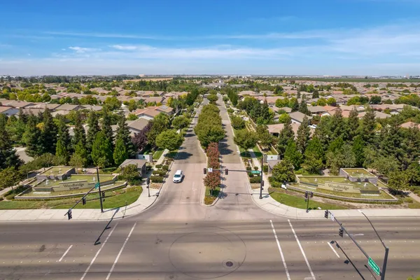 $675,000 | 1544 Chestnut Hill Drive, Manteca, CA 95336