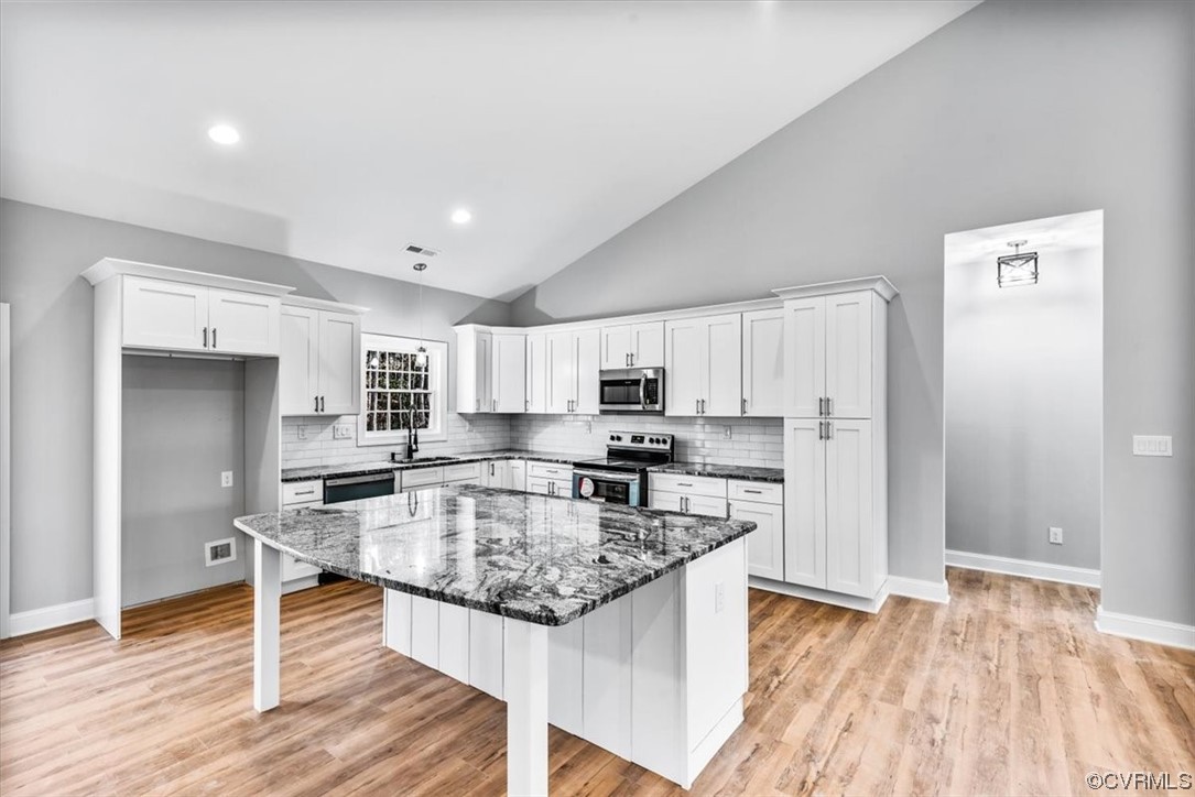 9760 Lott Cary Road Providence Forge, VA 23140 - Photo 7 of 27 Gallery Image 7
