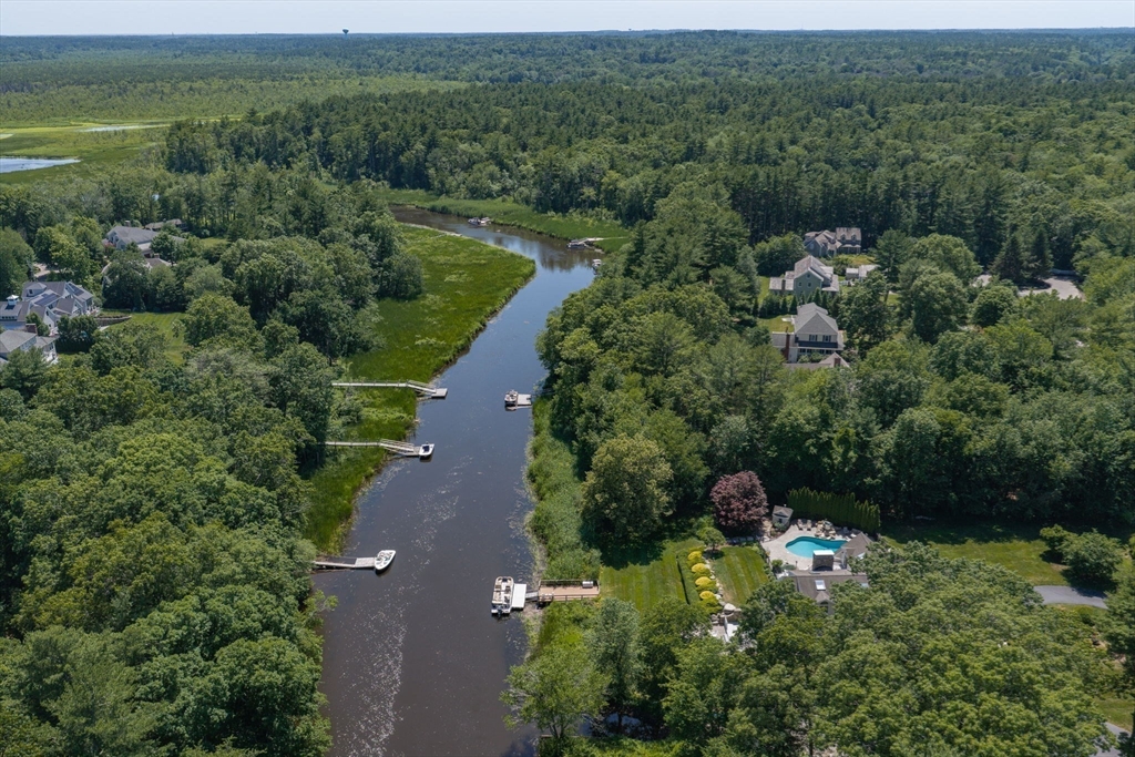 112 River Road Hanover, MA 02339 - Photo 6 of 42 Gallery Image 6