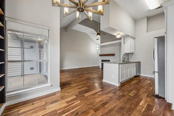 $1,600 | 2506 Wedglea Drive, Unit 808, Dallas, TX 75211