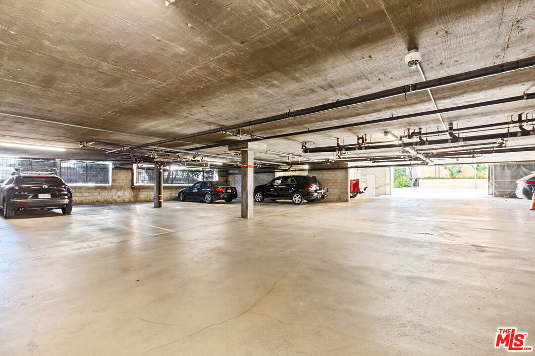 6209 Pacific Avenue, Unit 201 Playa del Rey, CA 90293 - Photo 42 of 48