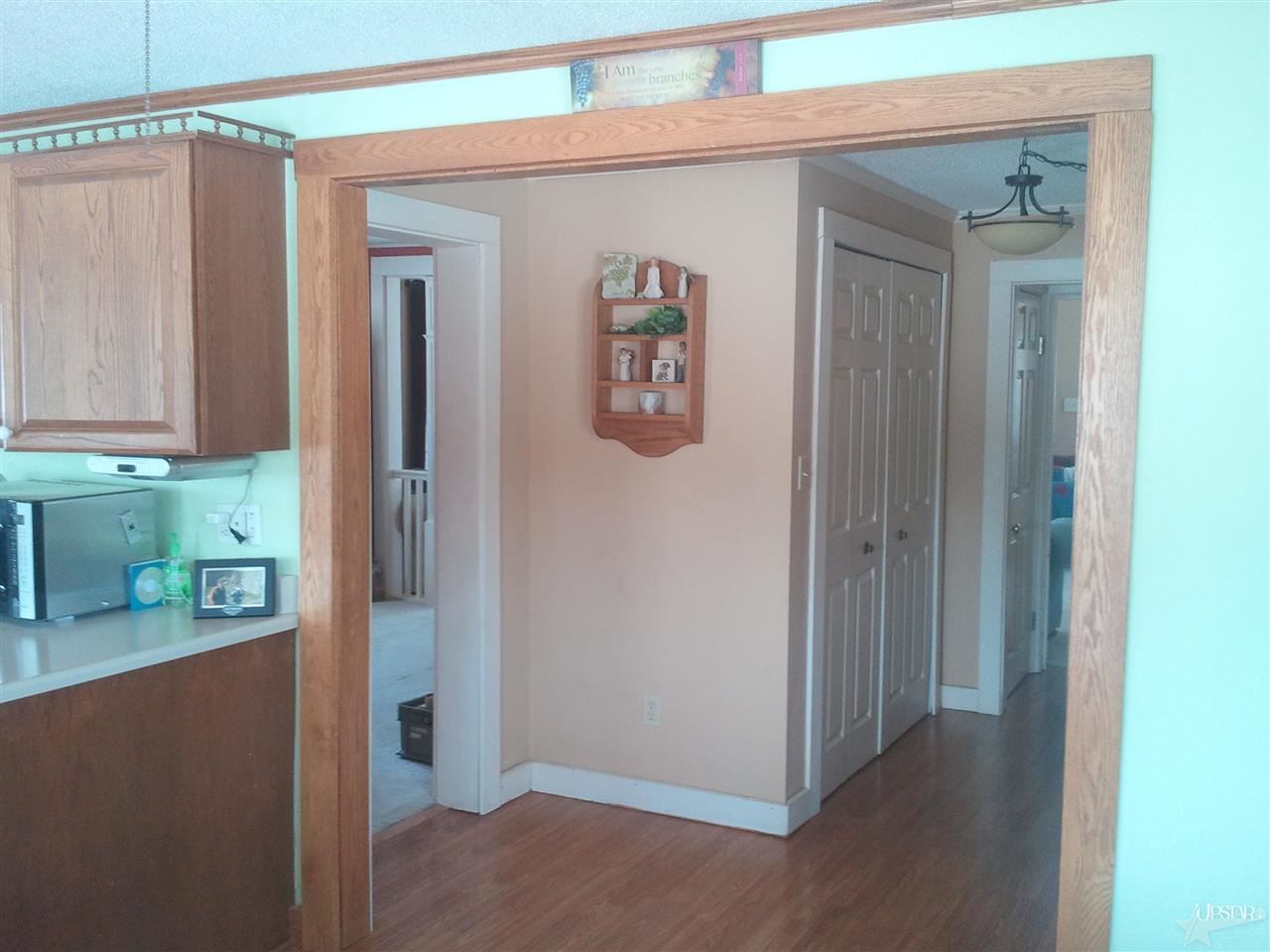 5700 Hosler Road Leo, IN 46765 - Photo 9 of 28