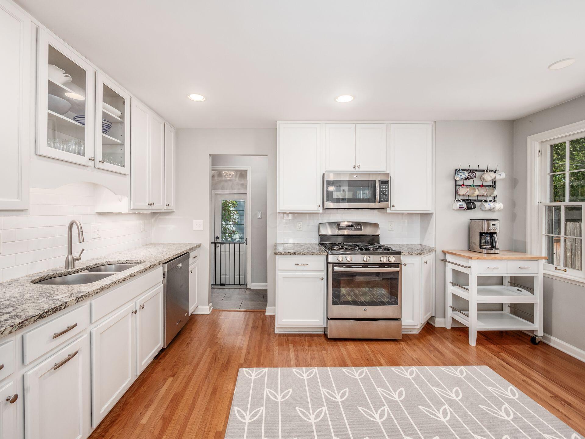 206 North Stanwood Road Bexley, OH 43209 - Photo 16 of 60 Kitchen