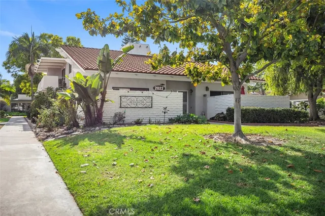 $594,999 | 2022 Via Mariposa East, Unit C, Laguna Woods, CA 92637