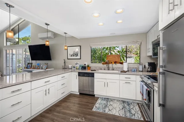 $594,999 | 2022 Via Mariposa East, Unit C, Laguna Woods, CA 92637