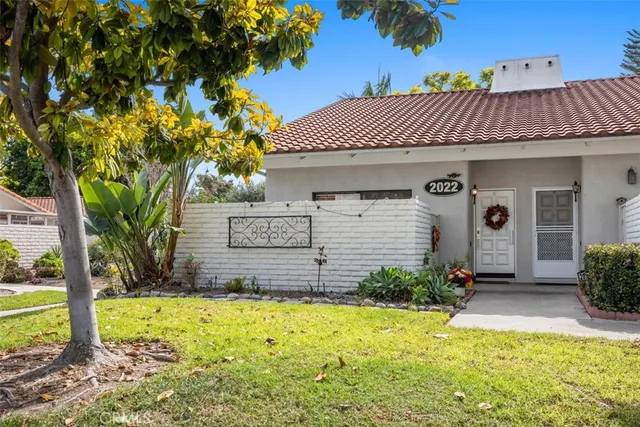 $594,999 | 2022 Via Mariposa East, Unit C, Laguna Woods, CA 92637