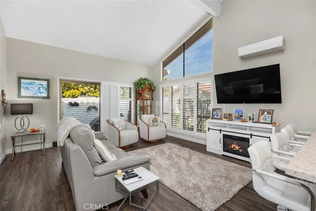 $594,999 | 2022 Via Mariposa East, Unit C, Laguna Woods, CA 92637