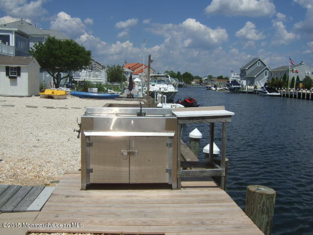 123 Montclair Road North Barnegat, NJ 08005 - Photo 4 of 21 DSCF0922