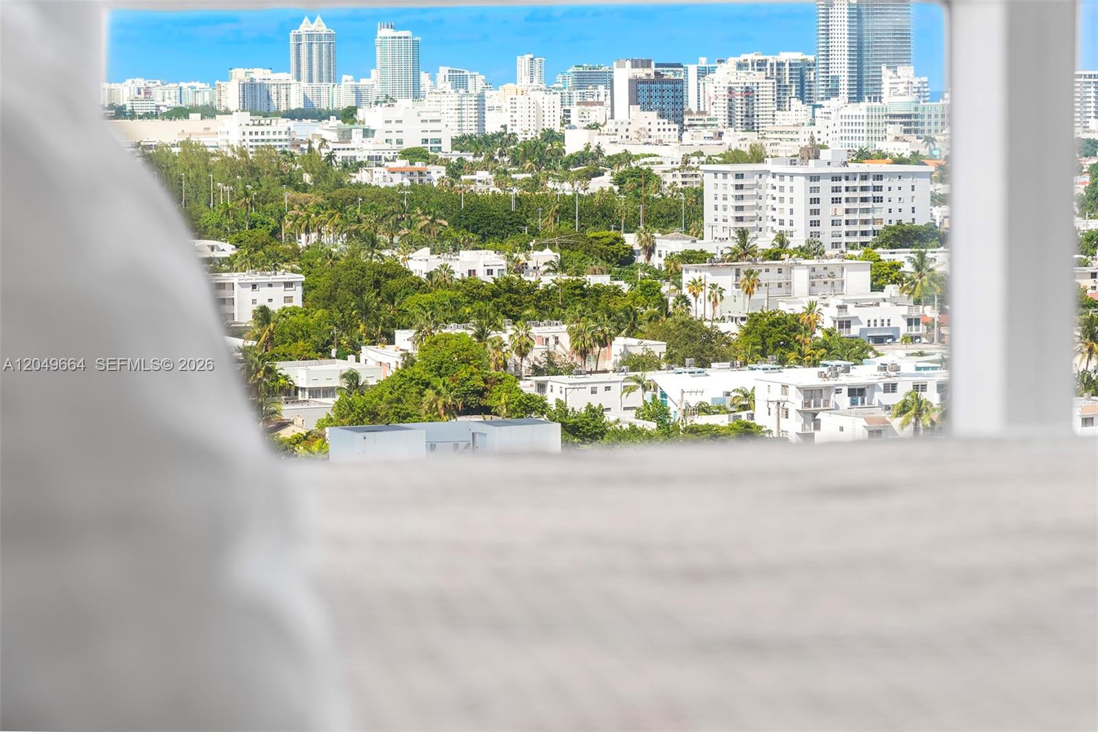 450 Alton Road, Unit 1708 Miami Beach, FL 33139 - Photo 13 of 38