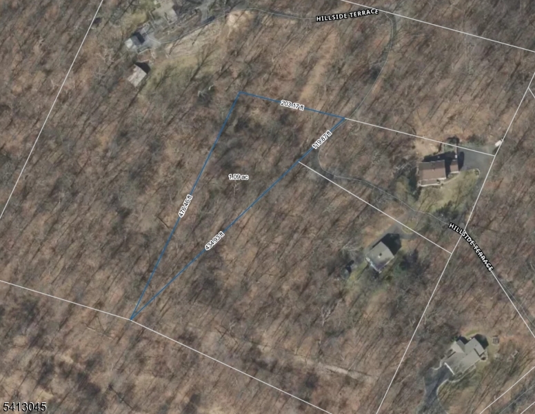 5 Hillside Terrace Hampton, NJ 08827 - Photo 1 of 1 a close view of shower tap