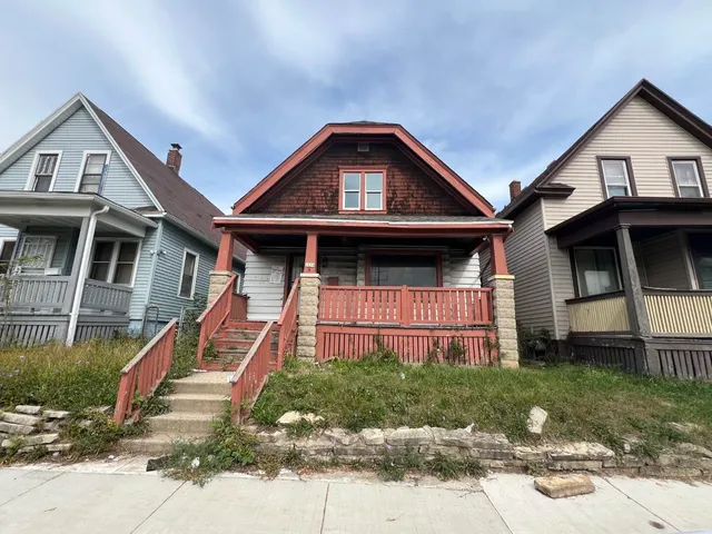$76,300 | 3618 West Burleigh Street, Milwaukee, WI 53216