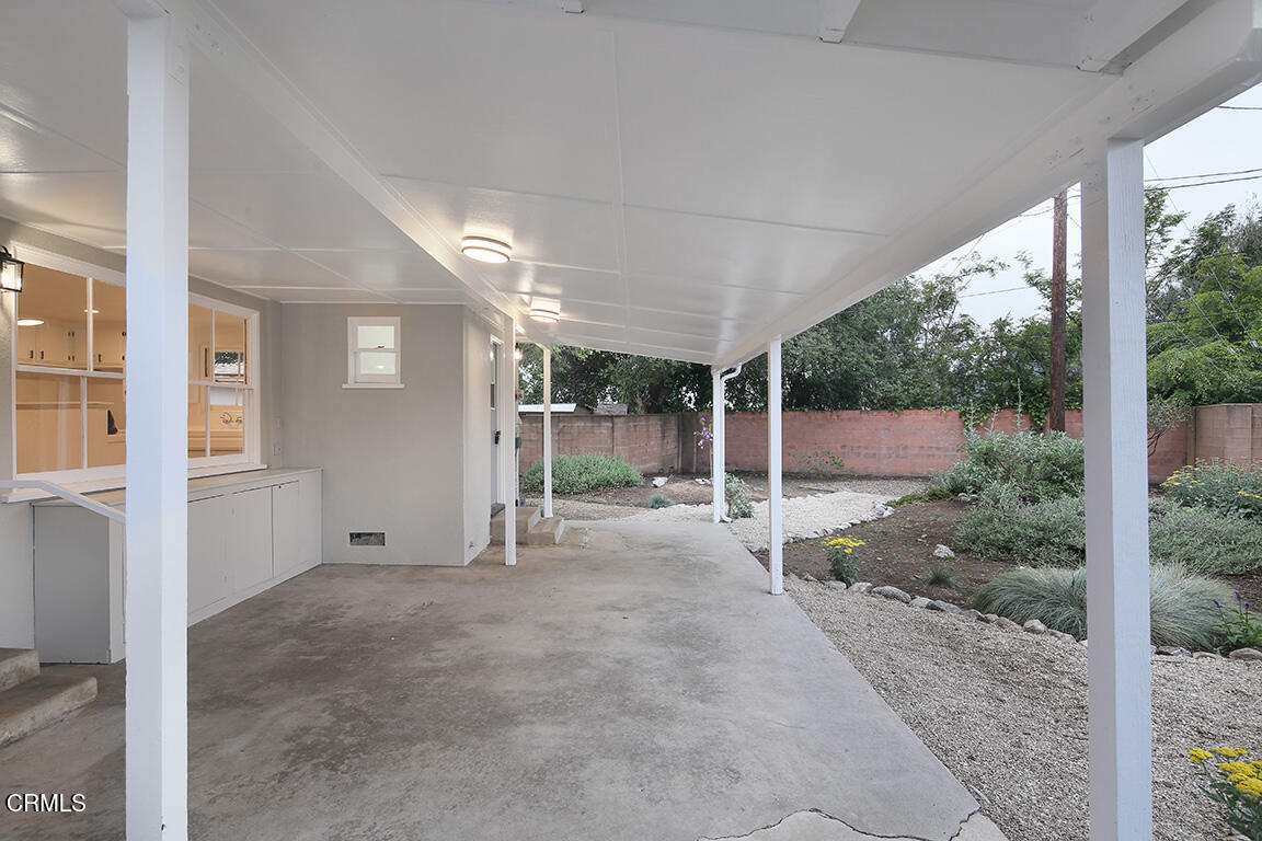 6429 Creemore Lane Tujunga, CA 91042 - Photo 23 of 29 26