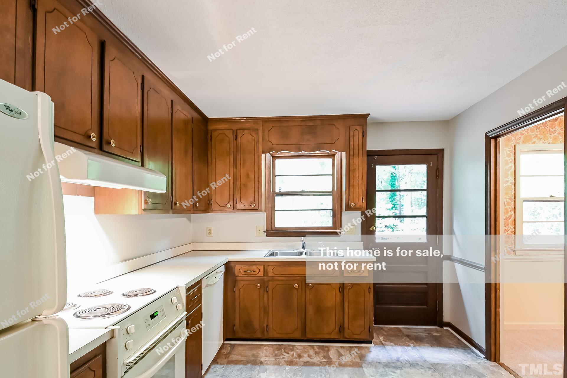 524 Harvest Lane Raleigh, NC 27606 - Photo 11 of 27 Gallery Image 11