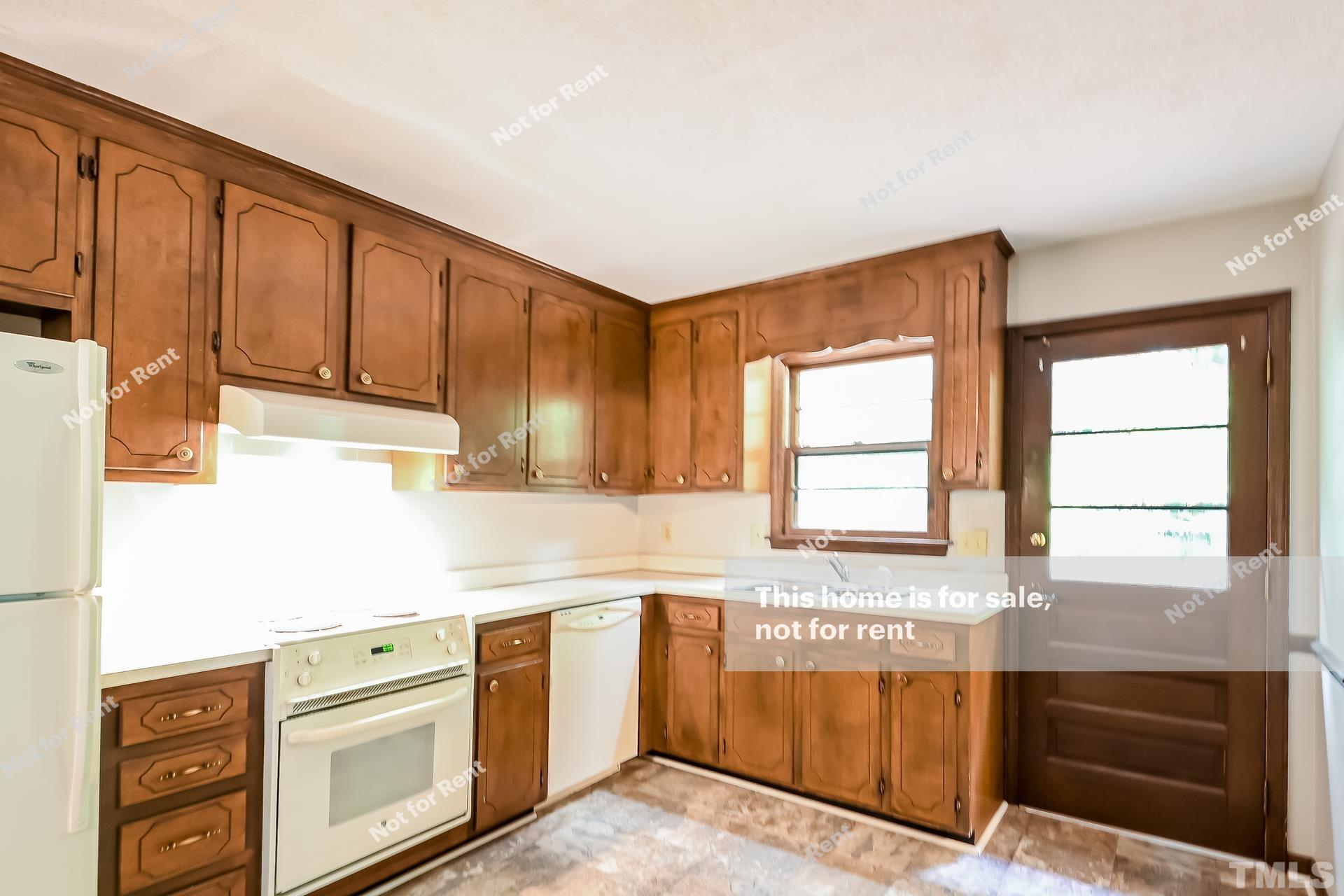 524 Harvest Lane Raleigh, NC 27606 - Photo 4 of 27 Gallery Image 4
