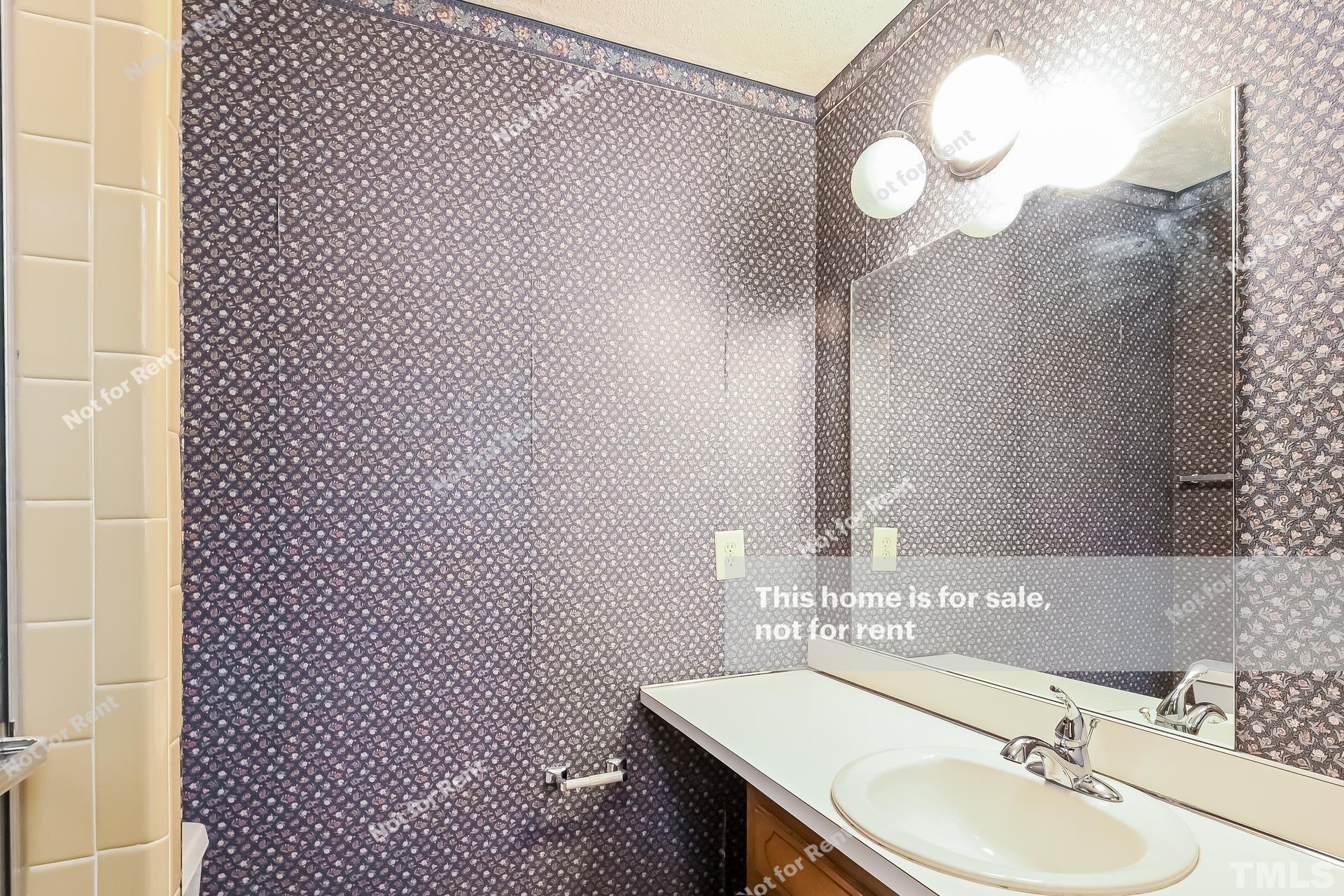 524 Harvest Lane Raleigh, NC 27606 - Photo 6 of 27 Gallery Image 6