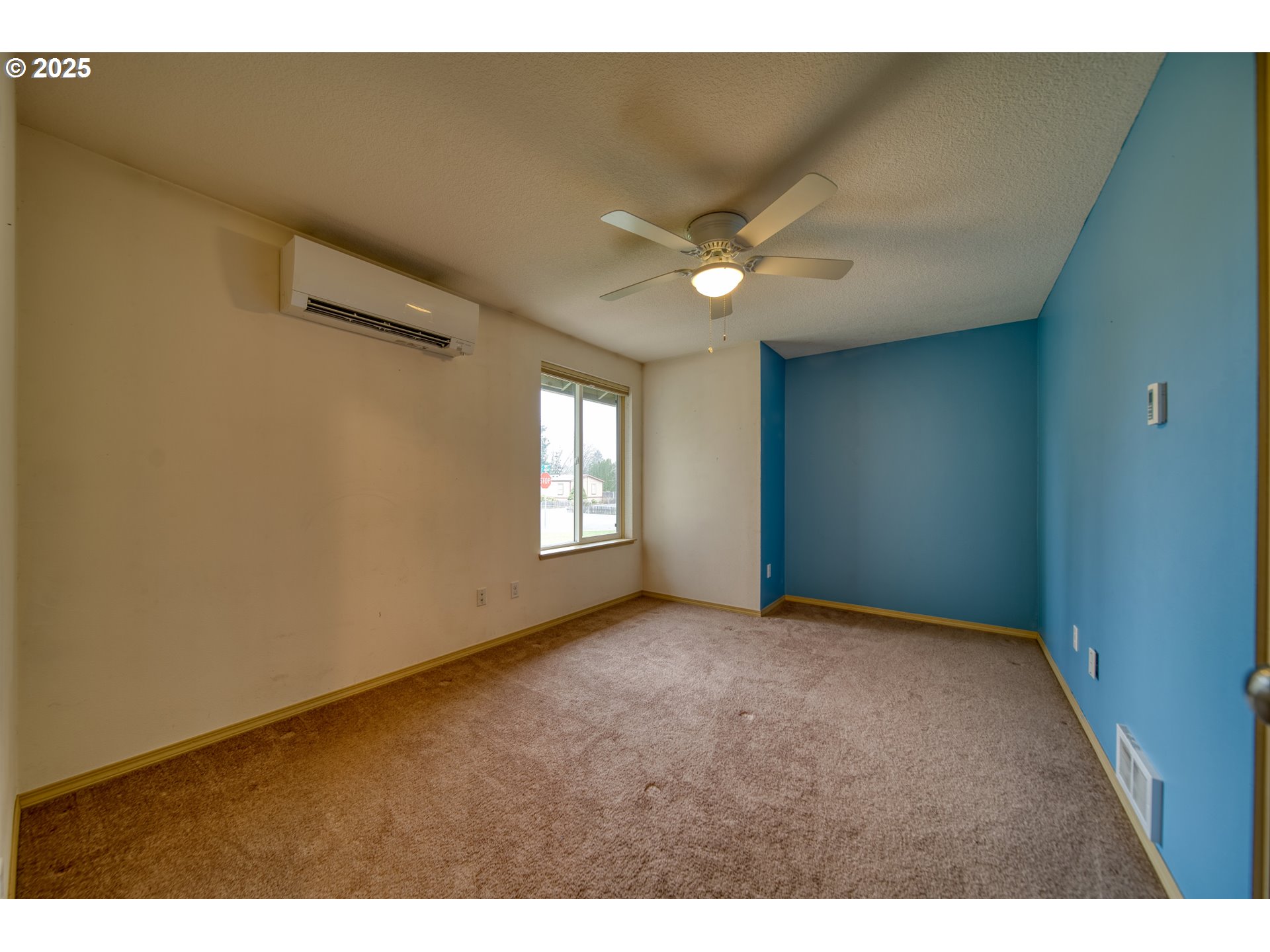 34122 Adison Street Scappoose, OR 97056 - Photo 23 of 41 a view of empty room with window