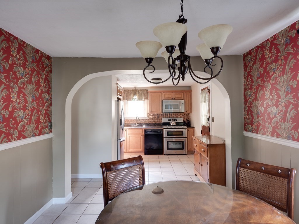 357 Massachusetts Avenue West Springfield, MA 01089 - Photo 6 of 22 a view of a livingroom with furniture